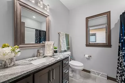 2584 Farmington Way, Suamico, WI 54313 - Photo 26