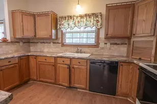 E846 Arrowhead Dr, Waupaca, WI 54981 - Photo 10
