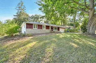 1669 Forest Glen Dr, Green Bay, WI 54304 - Photo 10