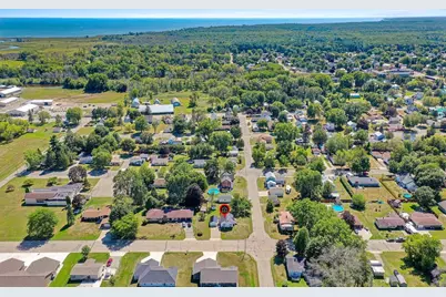 318 Hall Avenue, Oconto, WI 54153 - Photo 28