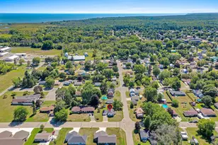 318 Hall Ave, Oconto, WI 54153 - Photo 28