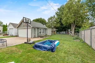 246 W 16th Ave, Oshkosh, WI 54902 - Photo 40