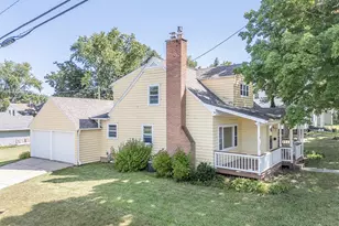 615 Buck St, New London, WI 54961 - Photo 2