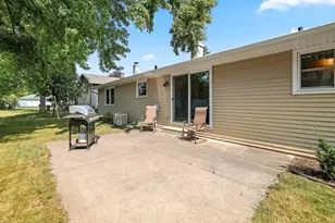 842 Fribourg St, De Pere, WI 54115 - Photo 32
