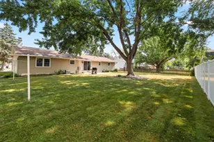 842 Fribourg St, De Pere, WI 54115 - Photo 34