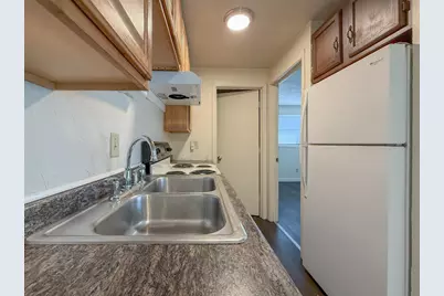 2241 Imperial Lane, Green Bay, WI 54302 - Photo 4