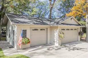 N3839 Woodfield Ln, New London, WI 54961 - Photo 4