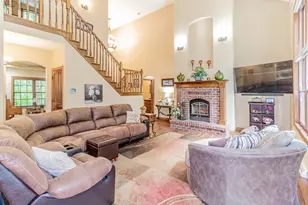 N3839 Woodfield Ln, New London, WI 54961 - Photo 8