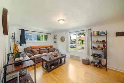 614 Kaukauna Street, Kaukauna, WI 54130 - Photo 2