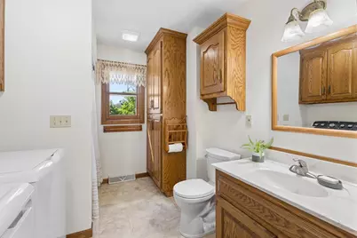 120 E Glenbrook Drive, Pulaski, WI 54162 - Photo 12
