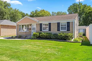 1739 12th Ave, Green Bay, WI 54304 - Photo 2
