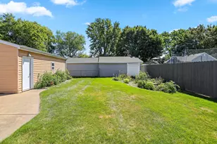 1739 12th Ave, Green Bay, WI 54304 - Photo 32