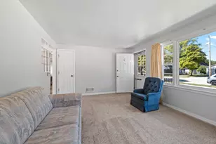 1739 12th Ave, Green Bay, WI 54304 - Photo 4