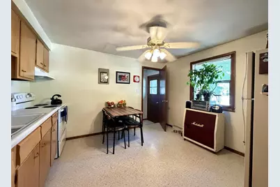 130 Gwynn Street, Green Bay, WI 54301 - Photo 8