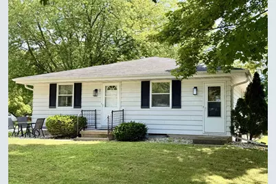 130 Gwynn Street, Green Bay, WI 54301 - Photo 2