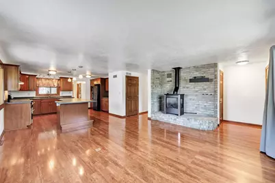 660 N Northview Road, Green Bay, WI 54311 - Photo 4