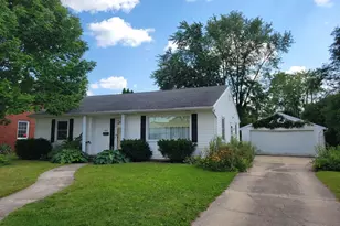 464 8th St, Fond du Lac, WI 54935 - Photo 1