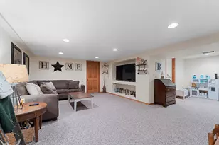 1307 Sunray Ln, Green Bay, WI 54313 - Photo 30