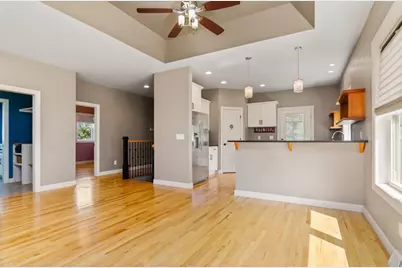 304 Spencer Street, Green Bay, WI 54303 - Photo 6