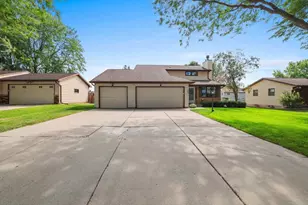 2564 Wildflower, Green Bay, WI 54311 - Photo 48
