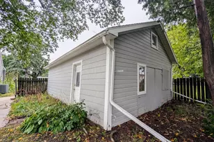 4013 Michigan Ave, Manitowoc, WI 54220 - Photo 12