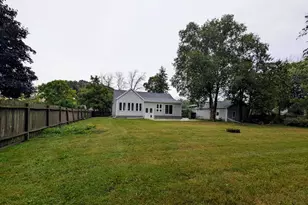 4013 Michigan Ave, Manitowoc, WI 54220 - Photo 10