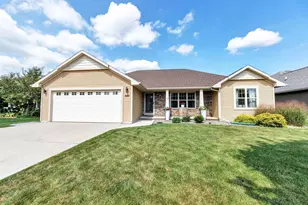 648 Pebblestone Cir, Hobart, WI 54155 - Photo 28