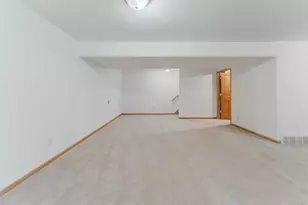 465 W Packer Ave, Oshkosh, WI 54901 - Photo 22