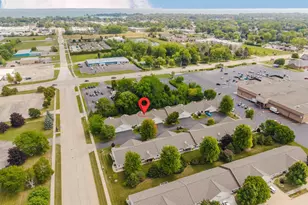 465 W Packer Ave, Oshkosh, WI 54901 - Photo 28