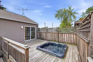 2412 Carleton Ave, Appleton, WI 54915 - Photo 22