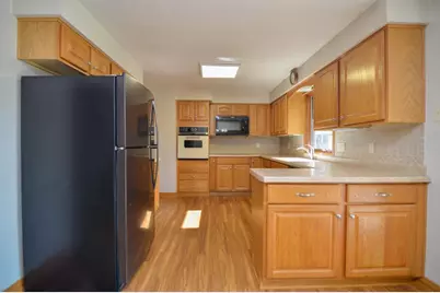 518 St Jude Street, Green Bay, WI 54303 - Photo 12
