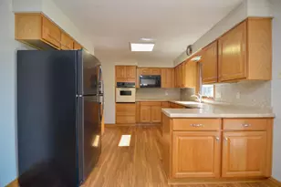 518 St Jude St, Green Bay, WI 54303 - Photo 12