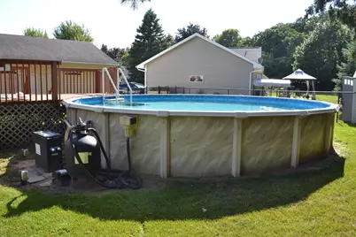 40 Rolling Green Circle, Oshkosh, WI 54904 - Photo 24