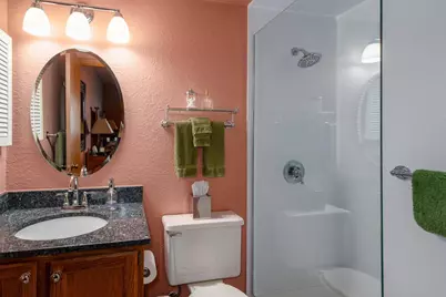 264 N Campbell Road #A, Oshkosh, WI 54902 - Photo 10