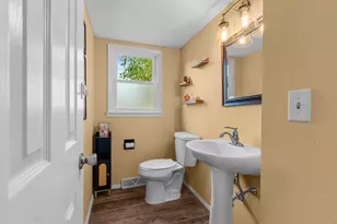 1116 Reichow St, Oshkosh, WI 54902 - Photo 12