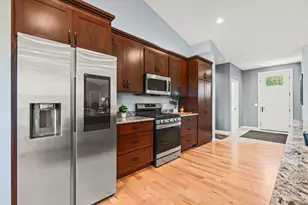 1765 Honor St, Neenah, WI 54956 - Photo 8