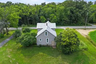 1952 County Rd FF, Oshkosh, WI 54904 - Photo 22