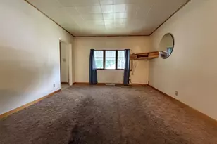 822 4th St, Menominee, MI 49858 - Photo 2