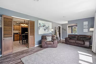 579 W Division Street, Fond du Lac, WI 54935 - Photo 6