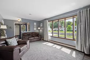579 W Division St, Fond du Lac, WI 54935 - Photo 4