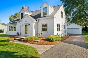 354 Lazarre Ave, Green Bay, WI 54301 - Photo 1
