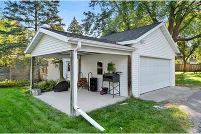 354 Lazarre Avenue, Green Bay, WI 54301 - Photo 2