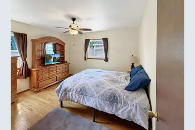 1003 Meadow Lane, Neenah, WI 54956 - Photo 8