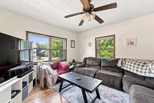 413 E Irving Ave, Oshkosh, WI 54901 - Photo 14