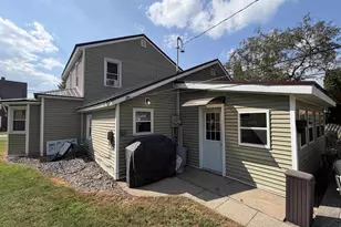 148 N Beaumont Rd, Prairie Du Chien, WI 53821 - Photo 4