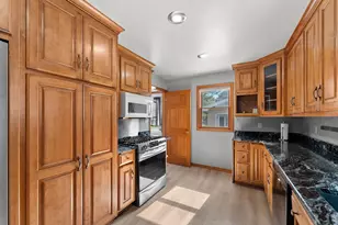 706 Roy Ave, Green Bay, WI 54303 - Photo 12