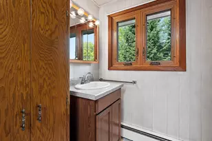 425 Flora St, Pulaski, WI 54162 - Photo 32