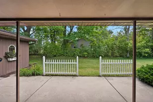 425 Flora St, Pulaski, WI 54162 - Photo 40