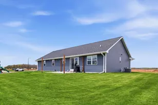 2359 Tigerwood Trl, De Pere, WI 54115 - Photo 26