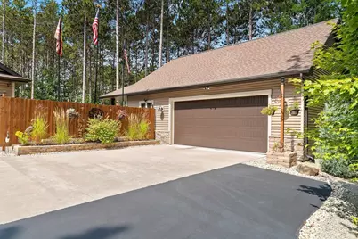 863 Maple Leaf Trail, Little Suamico, WI 54171 - Photo 4